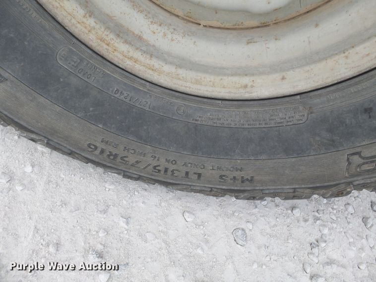 image for item DH3949 1993 Ford F350 applicator truck