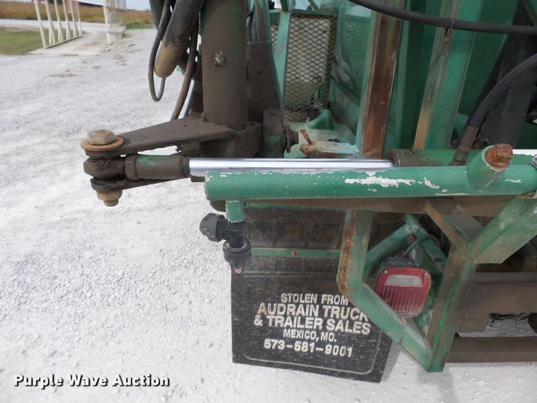 image for item DH3949 1993 Ford F350 applicator truck