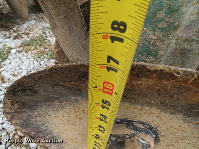 image for item DH3979 Oliver 352 tandem disk