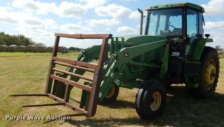 image for item DH5389 1993 John Deere 7800  tractor