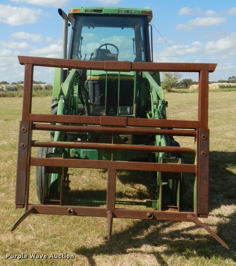 image for item DH5389 1993 John Deere 7800  tractor