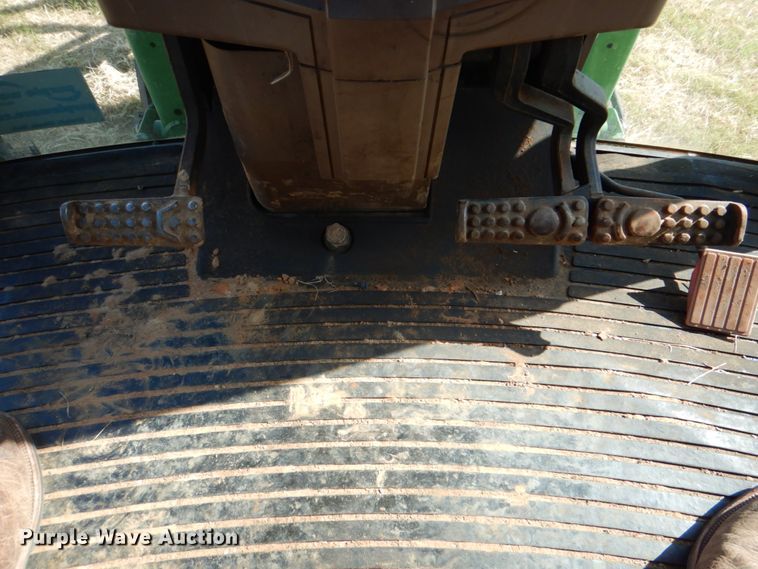 image for item DH5389 1993 John Deere 7800  tractor