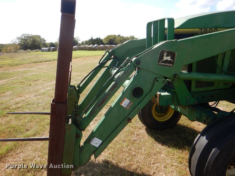 image for item DH5389 1993 John Deere 7800  tractor