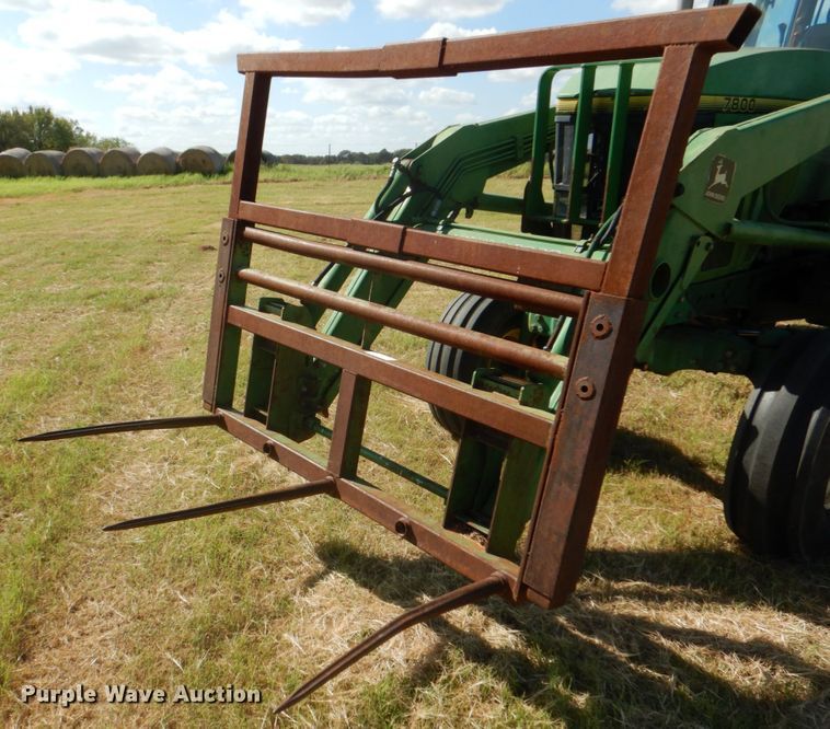 image for item DH5389 1993 John Deere 7800  tractor