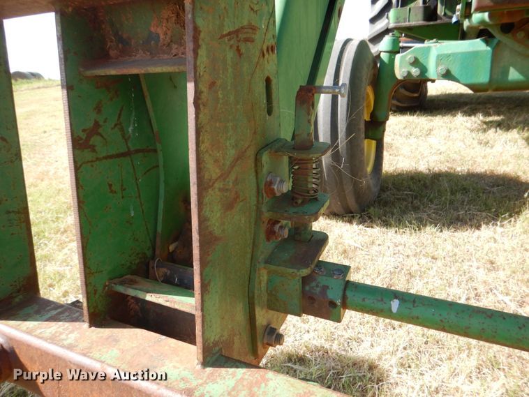 image for item DH5389 1993 John Deere 7800  tractor