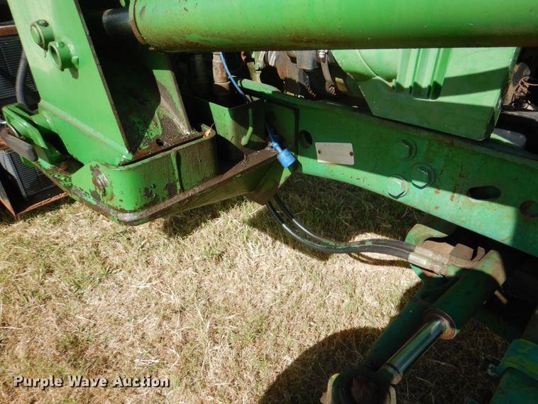 image for item DH5389 1993 John Deere 7800  tractor