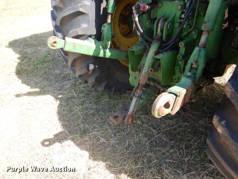 image for item DH5389 1993 John Deere 7800  tractor