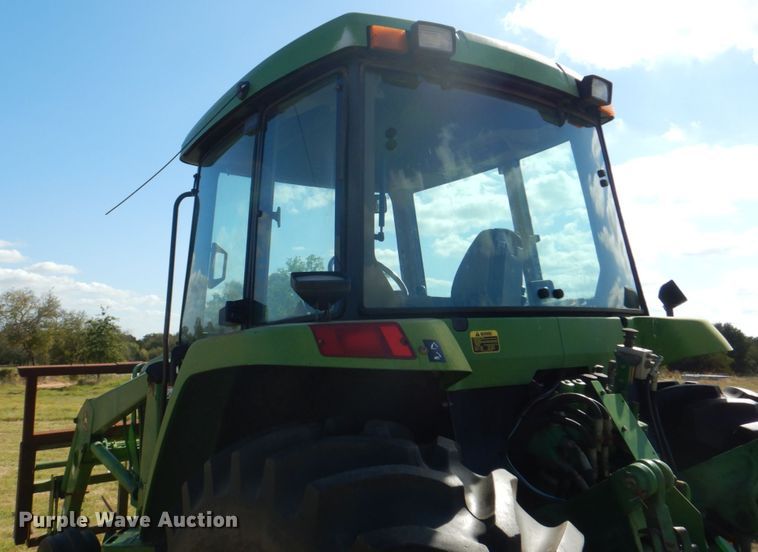 image for item DH5389 1993 John Deere 7800  tractor