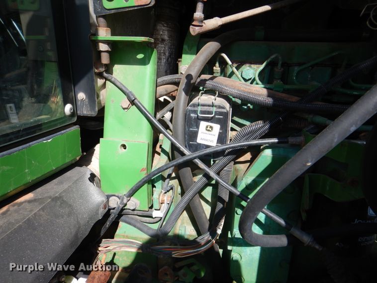 image for item DH5389 1993 John Deere 7800  tractor