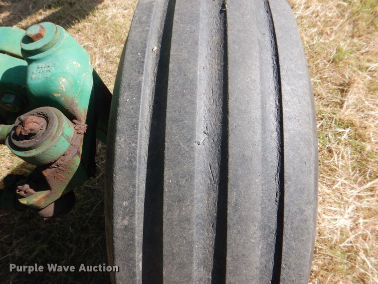 image for item DH5389 1993 John Deere 7800  tractor