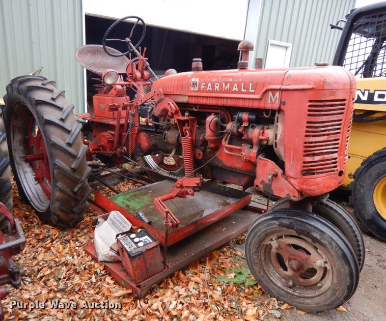 image for item DH6729 1949 International Farmall C  tractor
