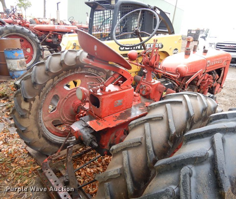 image for item DH6729 1949 International Farmall C  tractor