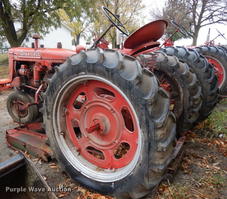 image for item DH6729 1949 International Farmall C  tractor