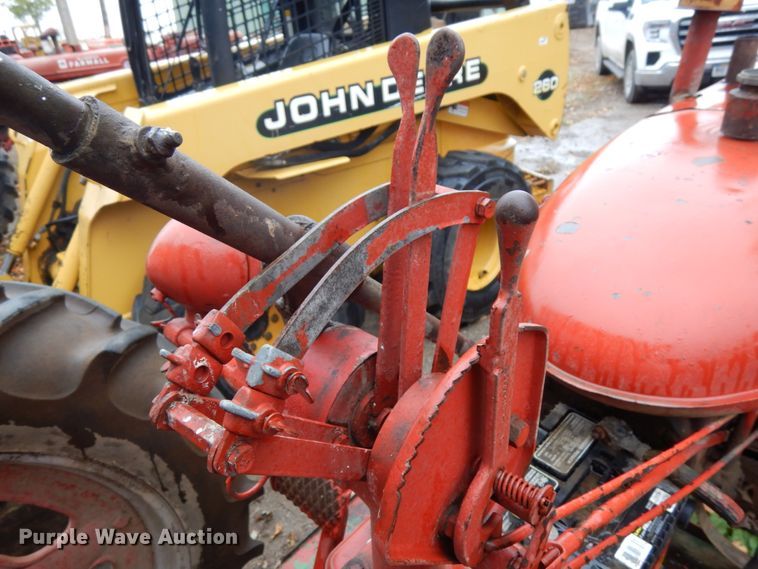 image for item DH6729 1949 International Farmall C  tractor