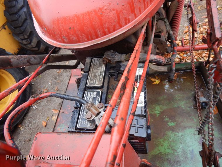 image for item DH6729 1949 International Farmall C  tractor