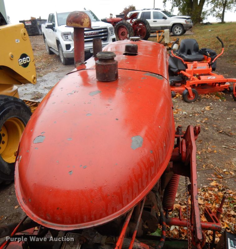 image for item DH6729 1949 International Farmall C  tractor