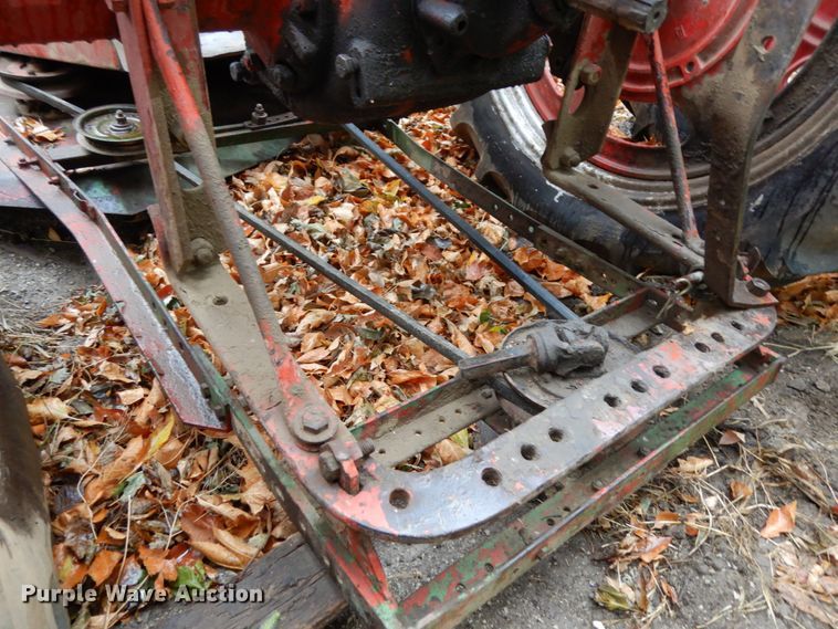 image for item DH6729 1949 International Farmall C  tractor