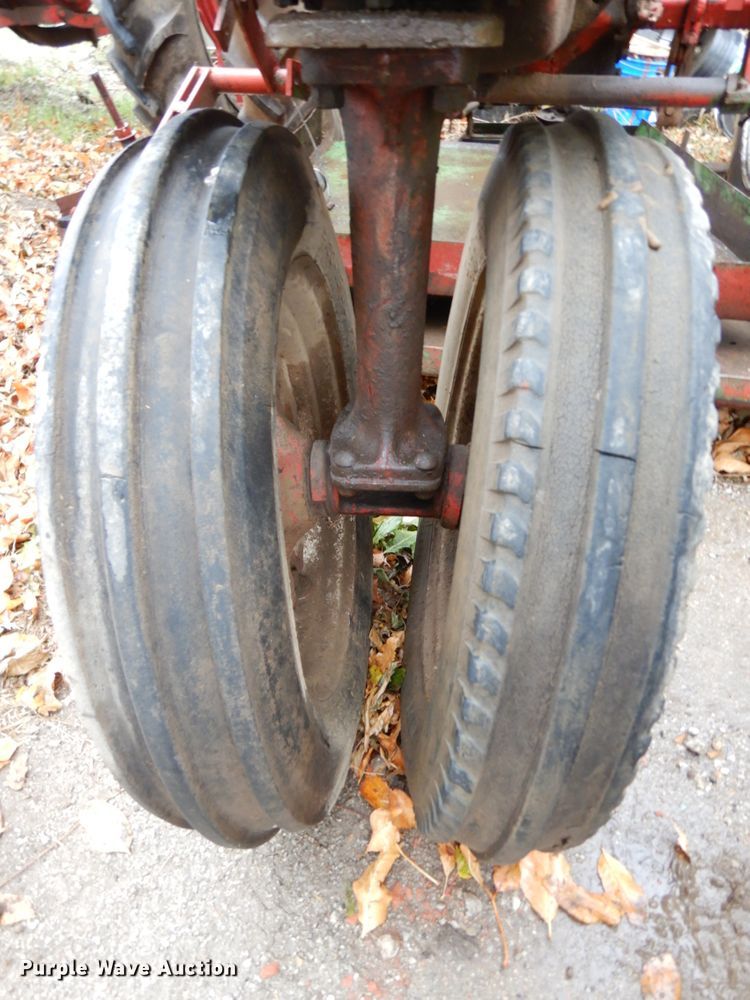 image for item DH6729 1949 International Farmall C  tractor