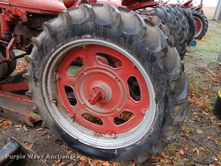 image for item DH6729 1949 International Farmall C  tractor