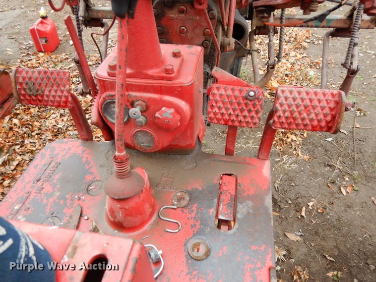 image for item DH6730 1952 Mccormick Farmall Super C  tractor