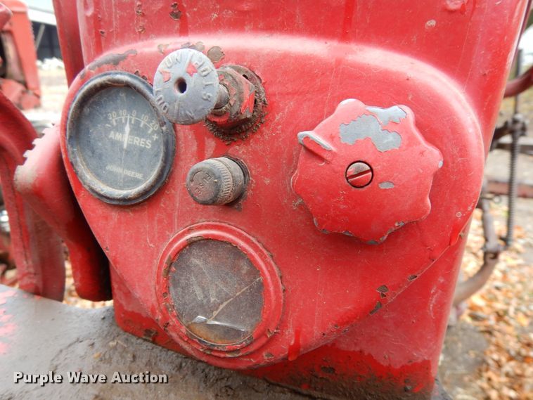 image for item DH6730 1952 Mccormick Farmall Super C  tractor