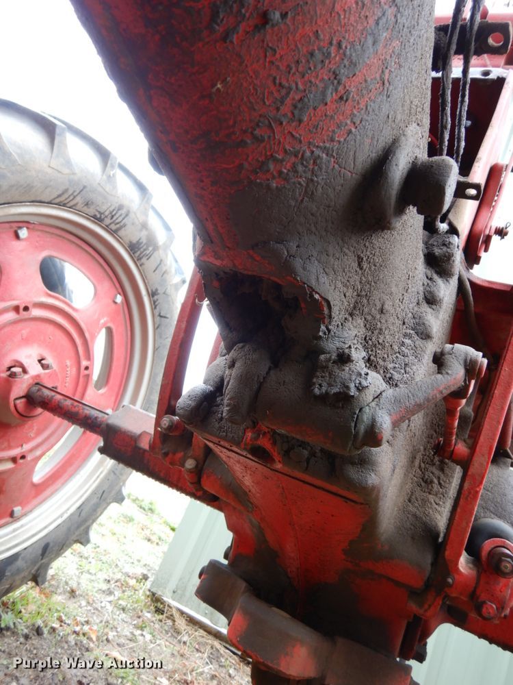 image for item DH6730 1952 Mccormick Farmall Super C  tractor