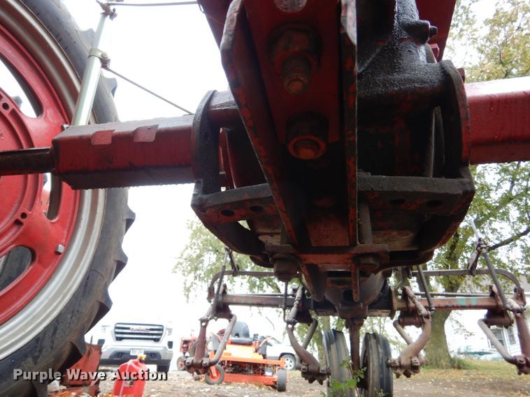 image for item DH6730 1952 Mccormick Farmall Super C  tractor