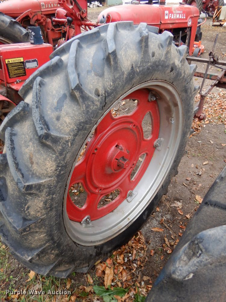 image for item DH6730 1952 Mccormick Farmall Super C  tractor