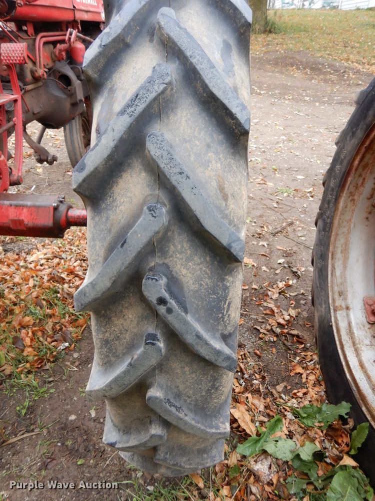 image for item DH6730 1952 Mccormick Farmall Super C  tractor