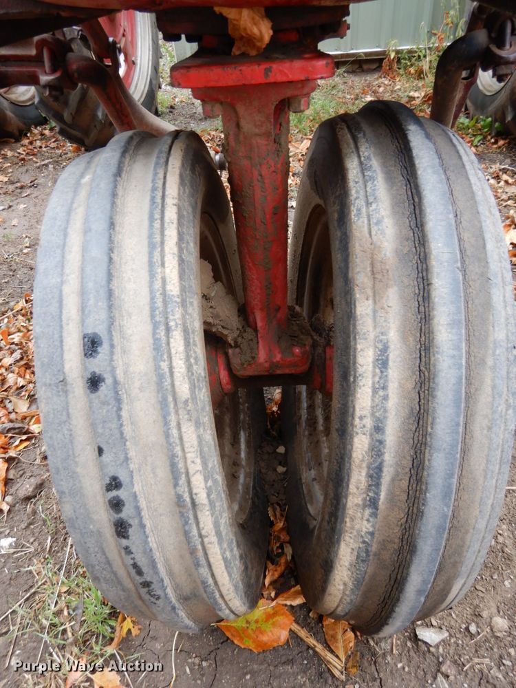 image for item DH6730 1952 Mccormick Farmall Super C  tractor