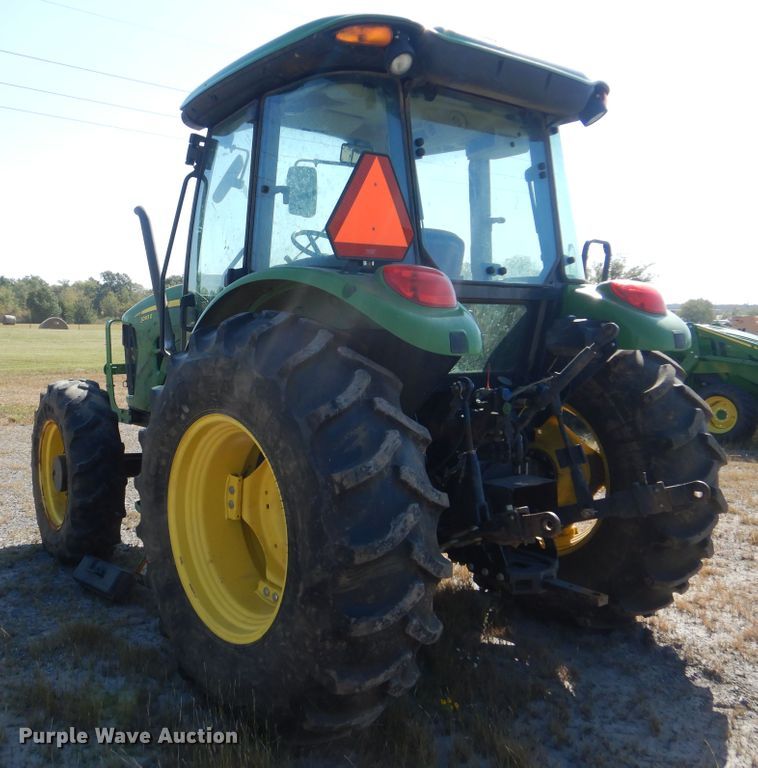 image for item DI0477 2011 John Deere 5093E  MFWD tractor