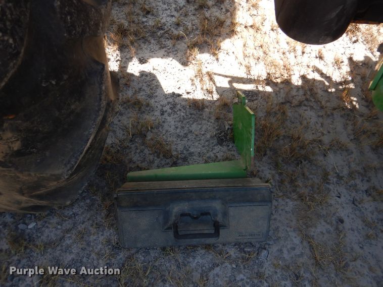 image for item DI0477 2011 John Deere 5093E  MFWD tractor