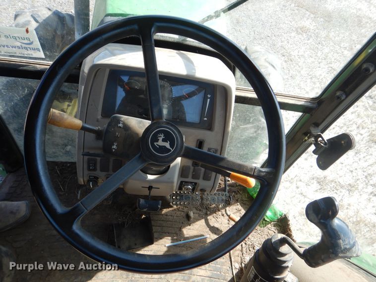 image for item DI0477 2011 John Deere 5093E  MFWD tractor