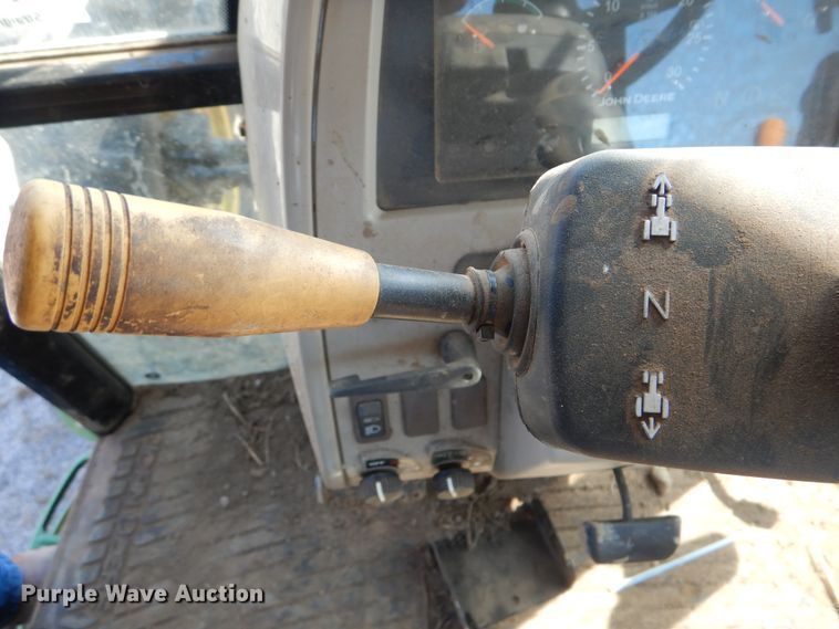 image for item DI0477 2011 John Deere 5093E  MFWD tractor