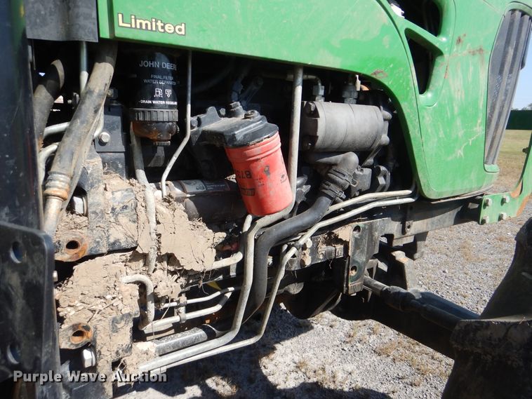 image for item DI0477 2011 John Deere 5093E  MFWD tractor