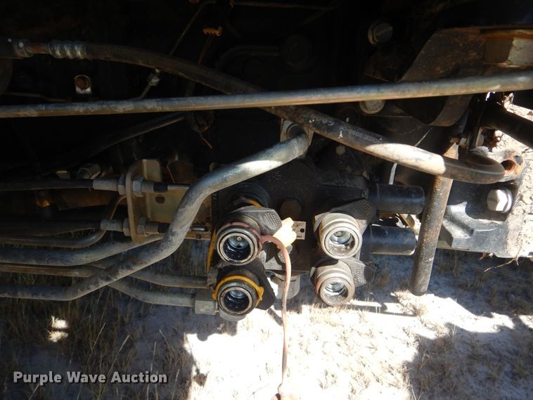 image for item DI0477 2011 John Deere 5093E  MFWD tractor