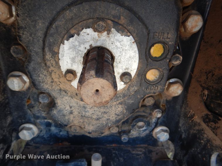 image for item DI0477 2011 John Deere 5093E  MFWD tractor