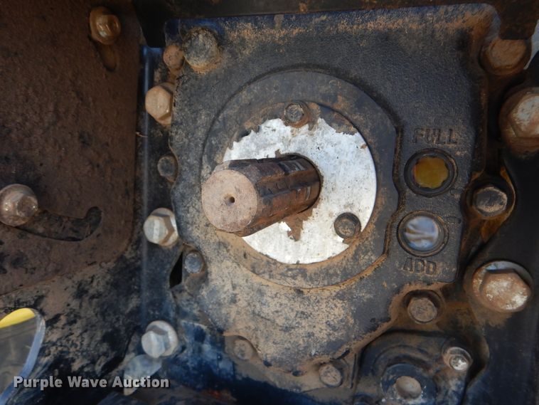 image for item DI0477 2011 John Deere 5093E  MFWD tractor