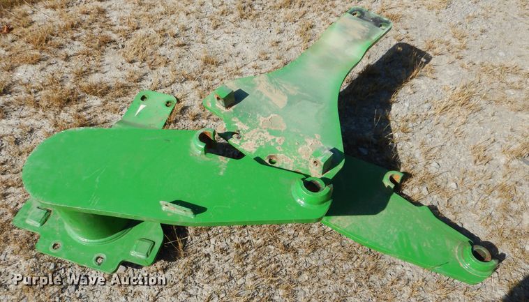 image for item DI0477 2011 John Deere 5093E  MFWD tractor