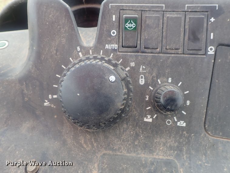 image for item DI7280 1998 Case IH MX100  tractor