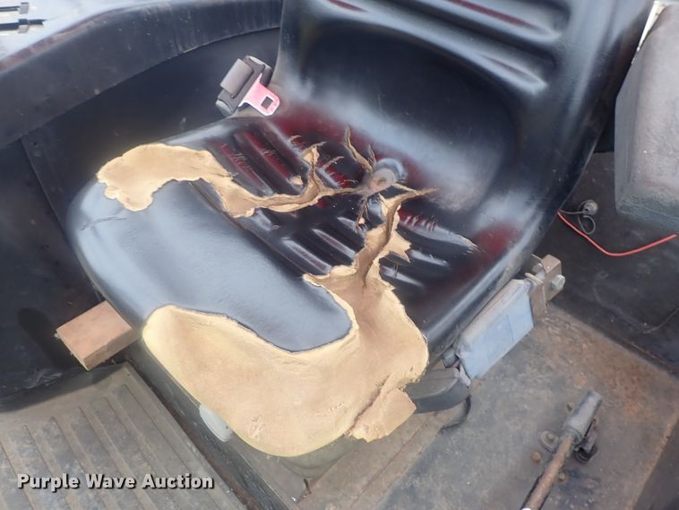 image for item DI7280 1998 Case IH MX100  tractor