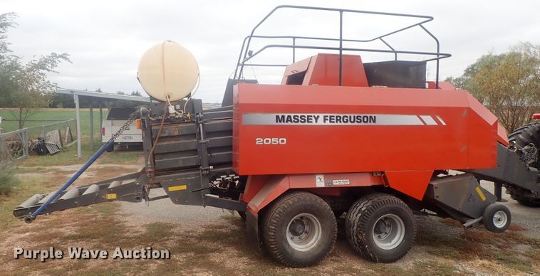 image for item DI7281 2007 Massey-Ferguson 2050  large square baler