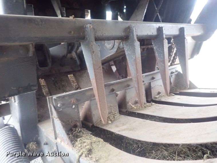 image for item DI7281 2007 Massey-Ferguson 2050  large square baler