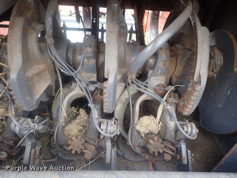 image for item DI7281 2007 Massey-Ferguson 2050  large square baler