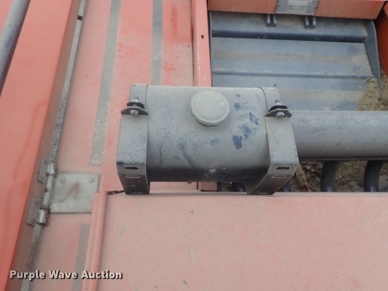 image for item DI7281 2007 Massey-Ferguson 2050  large square baler