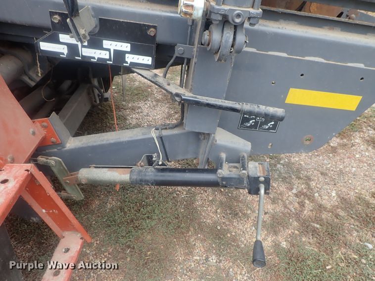 image for item DI7281 2007 Massey-Ferguson 2050  large square baler