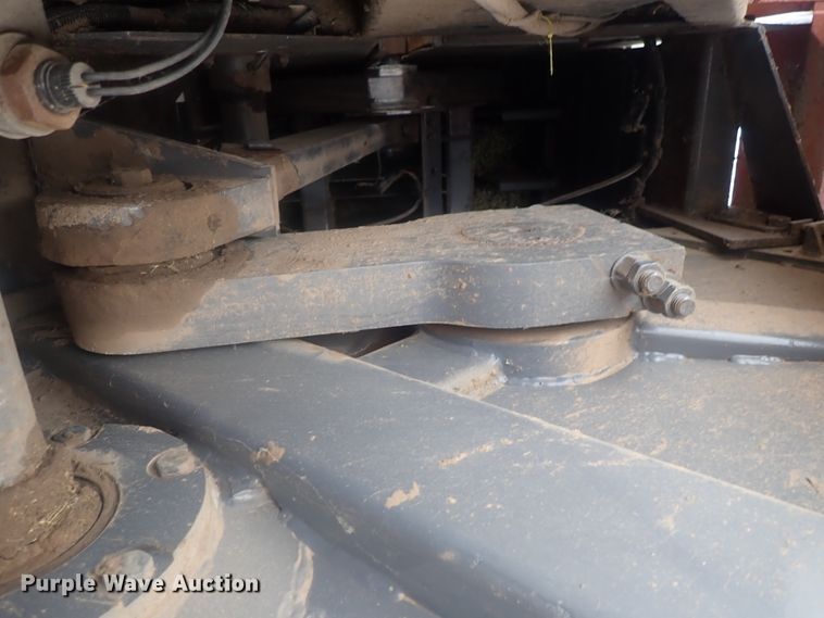 image for item DI7281 2007 Massey-Ferguson 2050  large square baler