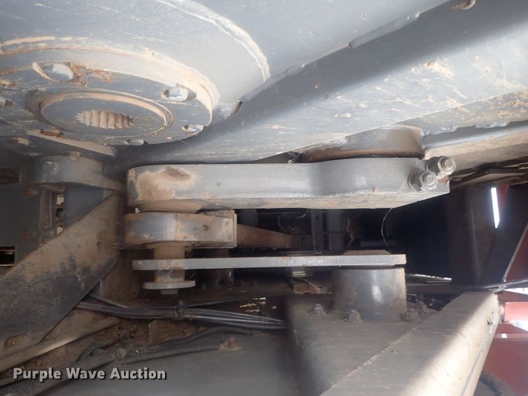 image for item DI7281 2007 Massey-Ferguson 2050  large square baler