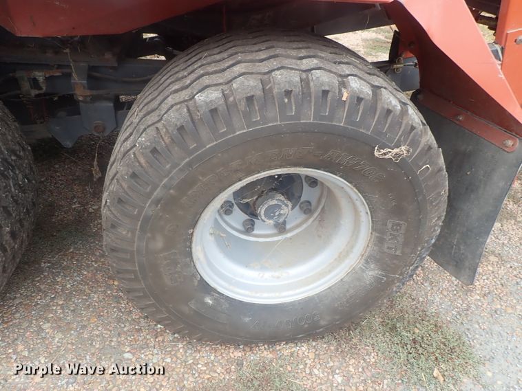 image for item DI7281 2007 Massey-Ferguson 2050  large square baler