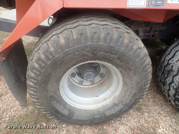 image for item DI7281 2007 Massey-Ferguson 2050  large square baler